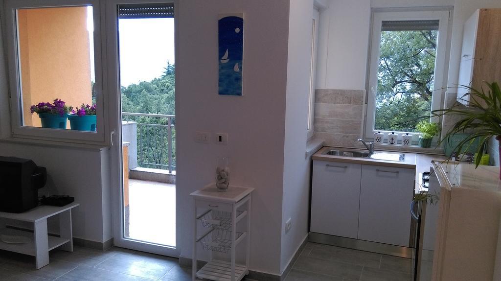 Apartment Julie 4 Rijeka Exterior foto